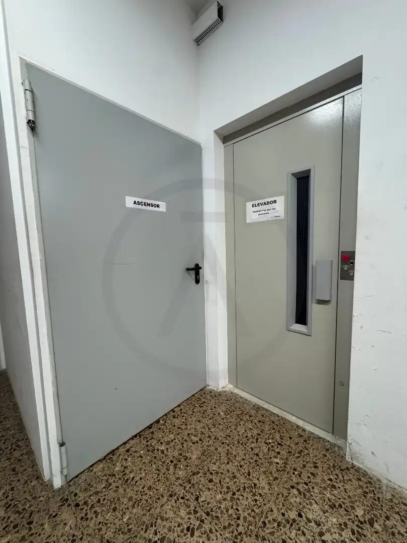 Gewerbefläche zur Miete in Centre, imagen 12