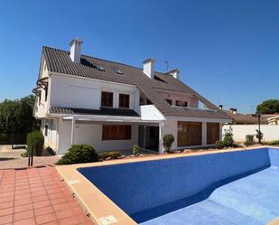 Exterior view of House or chalet to rent in La Pobla de Vallbona  with Air Conditioner, Terrace and Swimming Pool