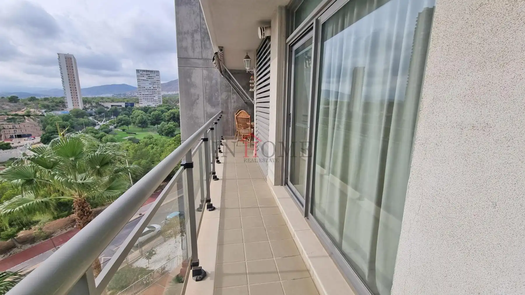 Apartament amb piscina en venda a Playa de Poniente