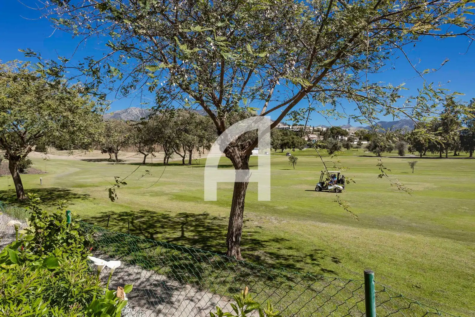 Jardín de Ático en venta en Mijas con Aire acondicionado, Calefacción y Terraza