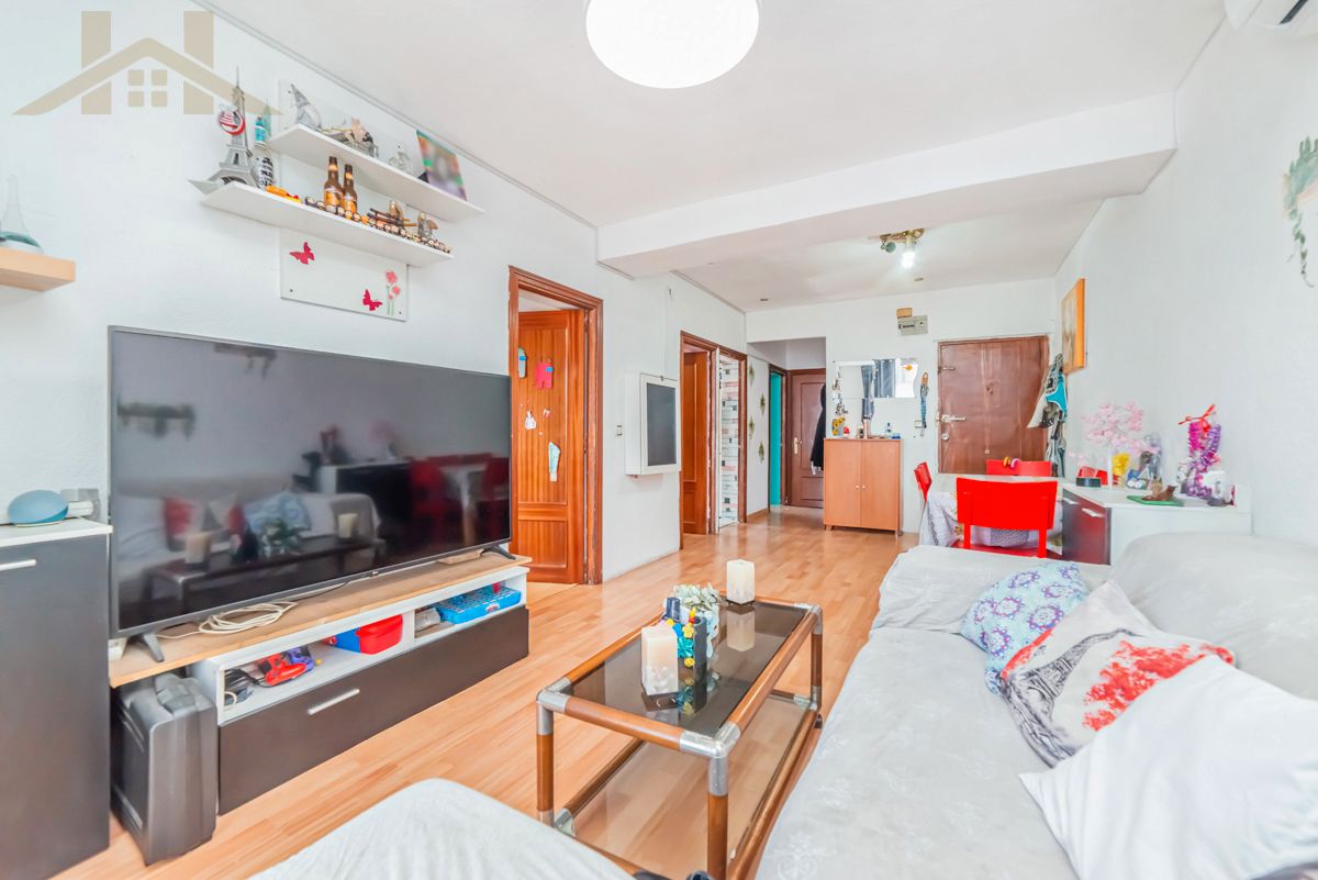 Living room of Flat for sale in Leganés  with Air Conditioner, Terrace and Furnished
