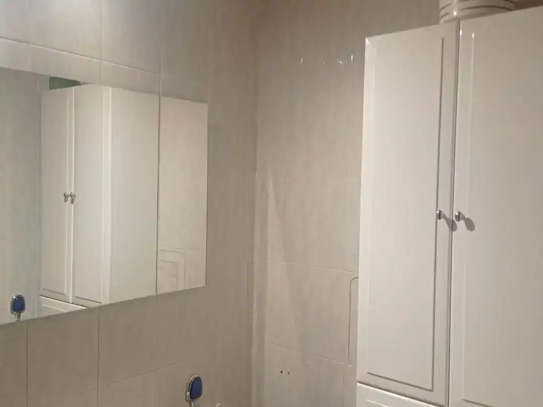 Baño de Piso para compartir en Constitución - Balconcillo