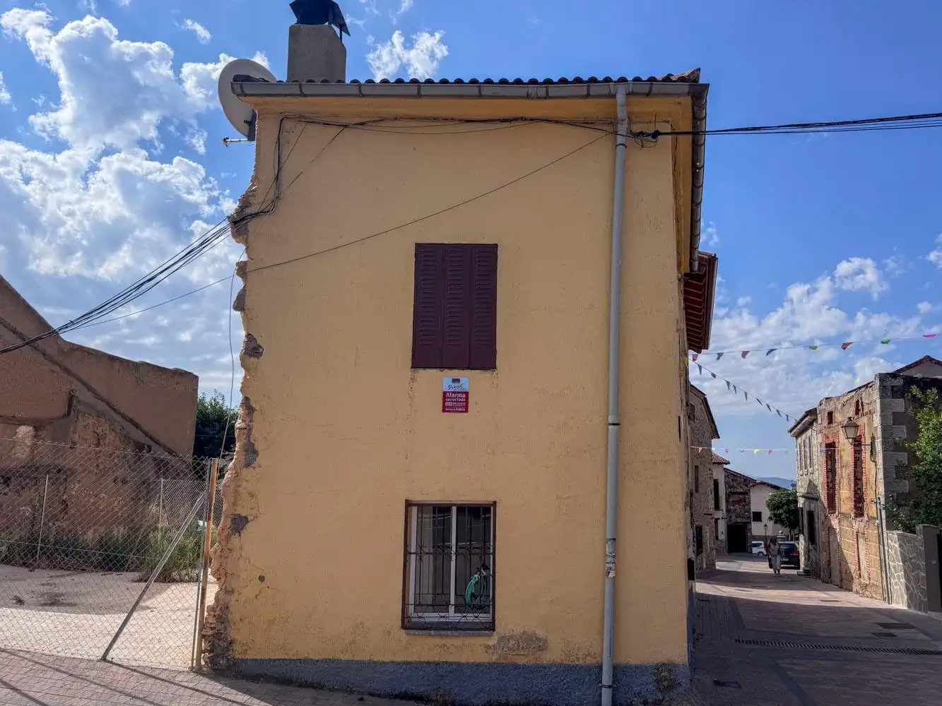 Vista exterior de Casa o chalet en venta en Horcajo de la Sierra - Aoslos con Calefacción