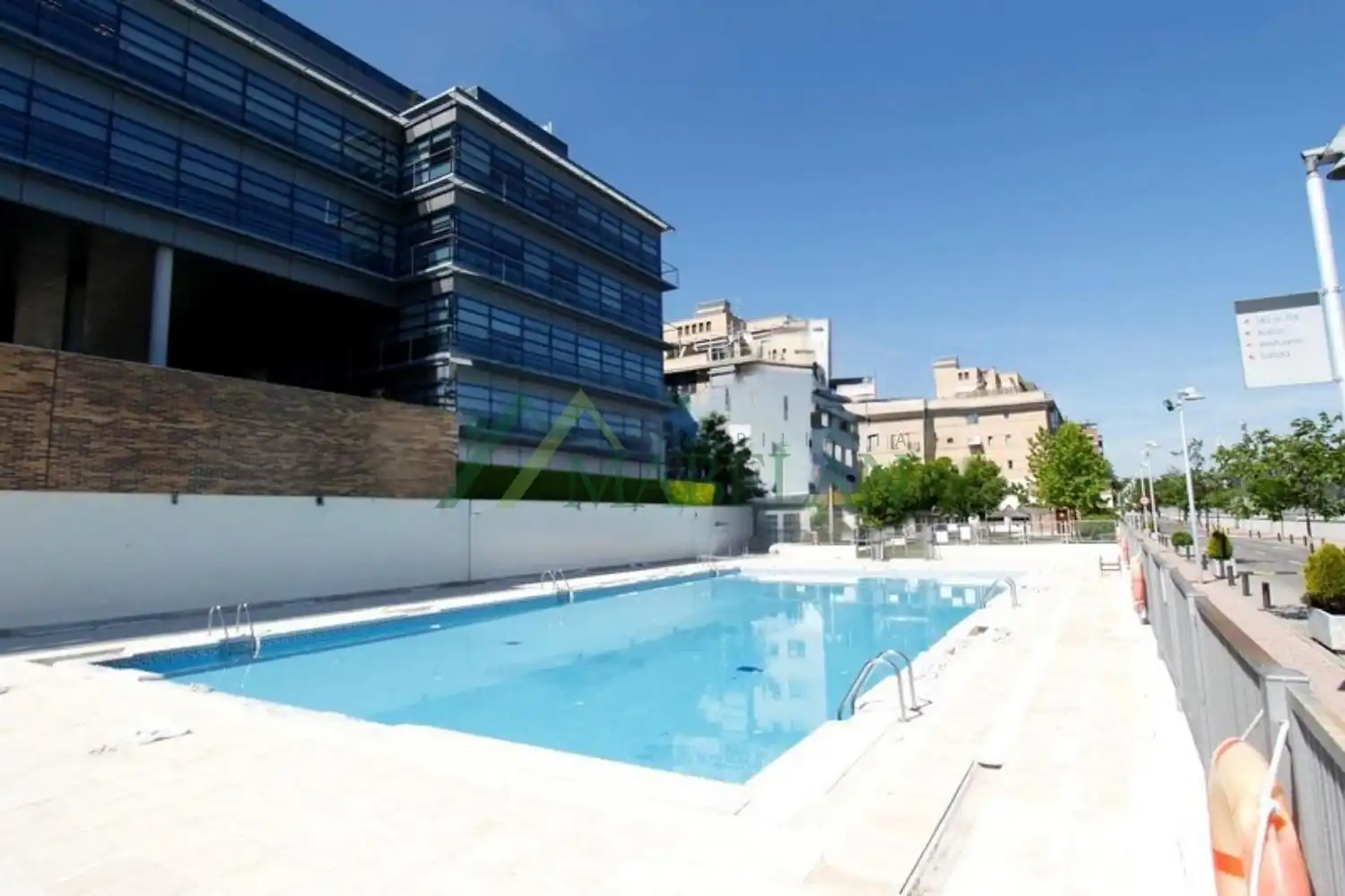 Swimming pool of Flat for rent in Madrid  with Air Conditioner, Private garden and Storage room