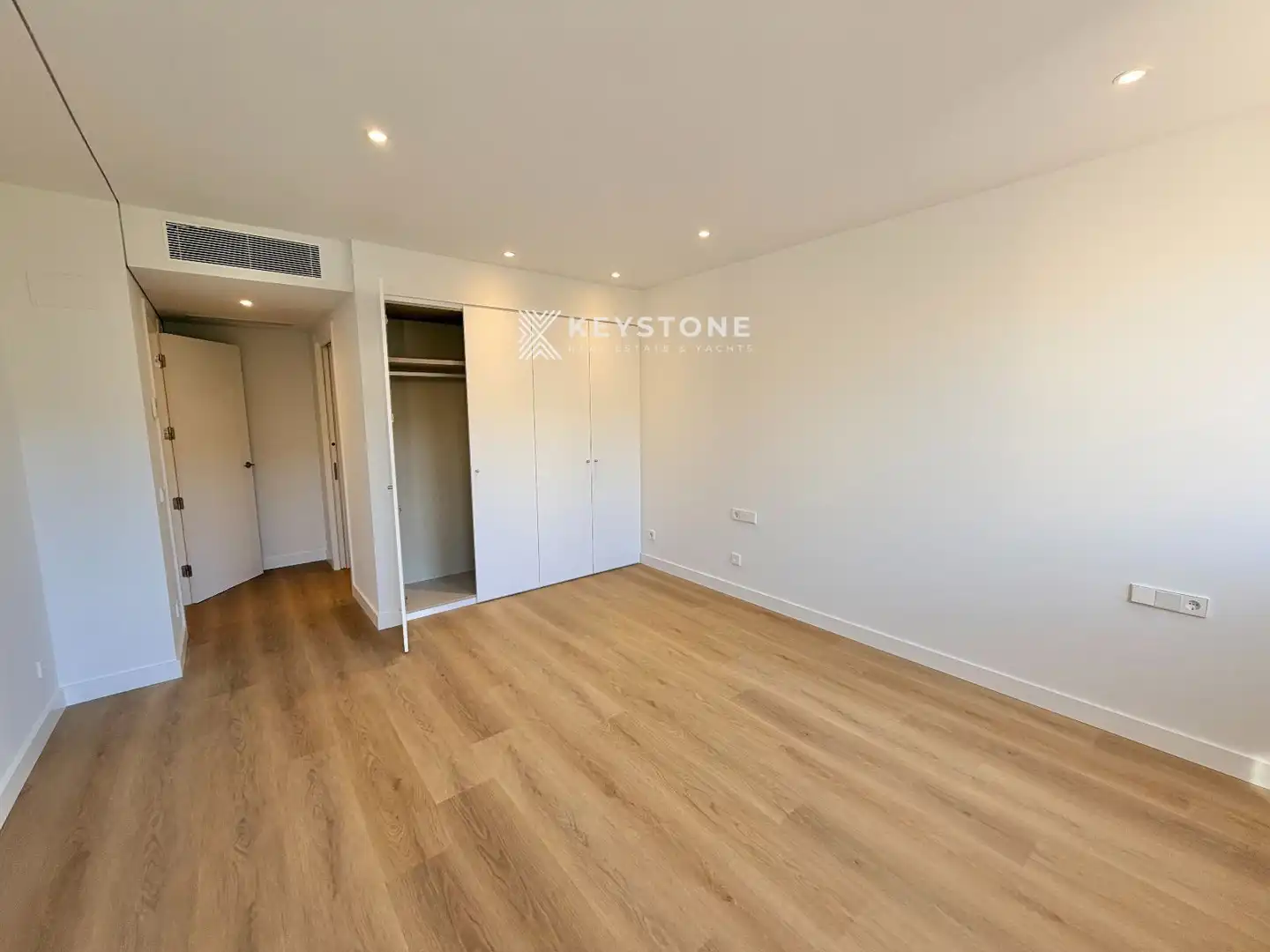 Bedroom of Flat for sale in  Palma de Mallorca  with Air Conditioner and Heating