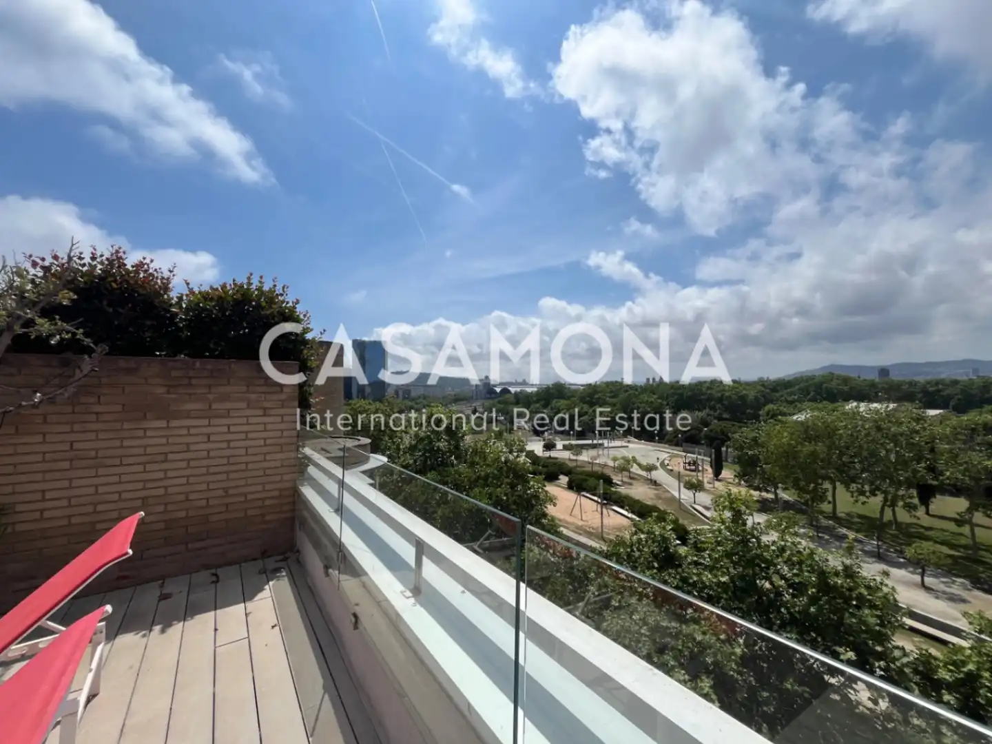 Außenansicht von Wohnungen zur Miete in Barcelona mit Klimaanlage, Terrasse und Möbliert