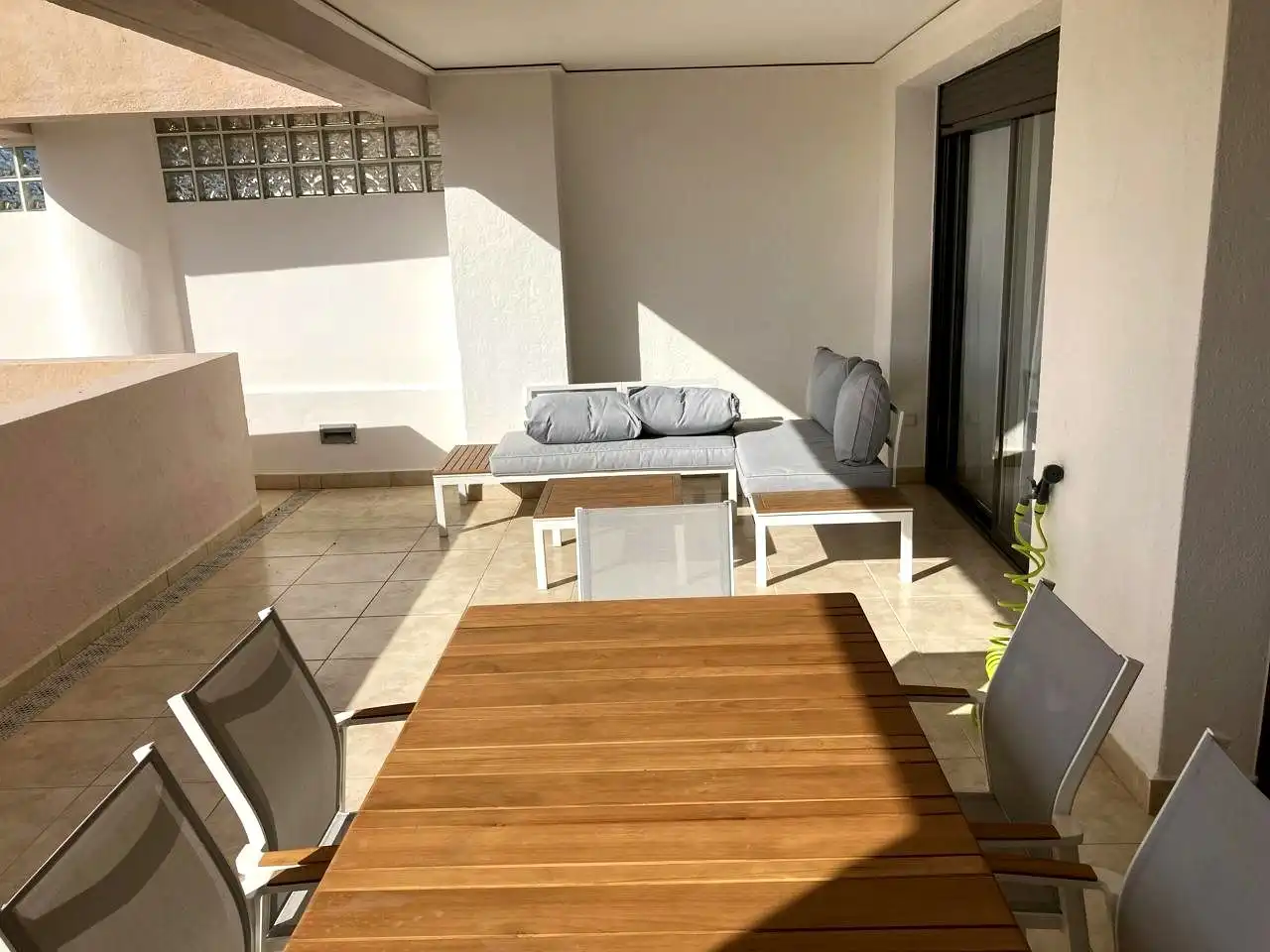 Wohnung zur Miete in Del Mulhacén, Golf Valle Este