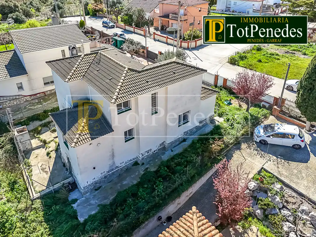 Casa o xalet en venda en Torrelles de Foix amb Aire condicionat, Calefacció i Jardí privat