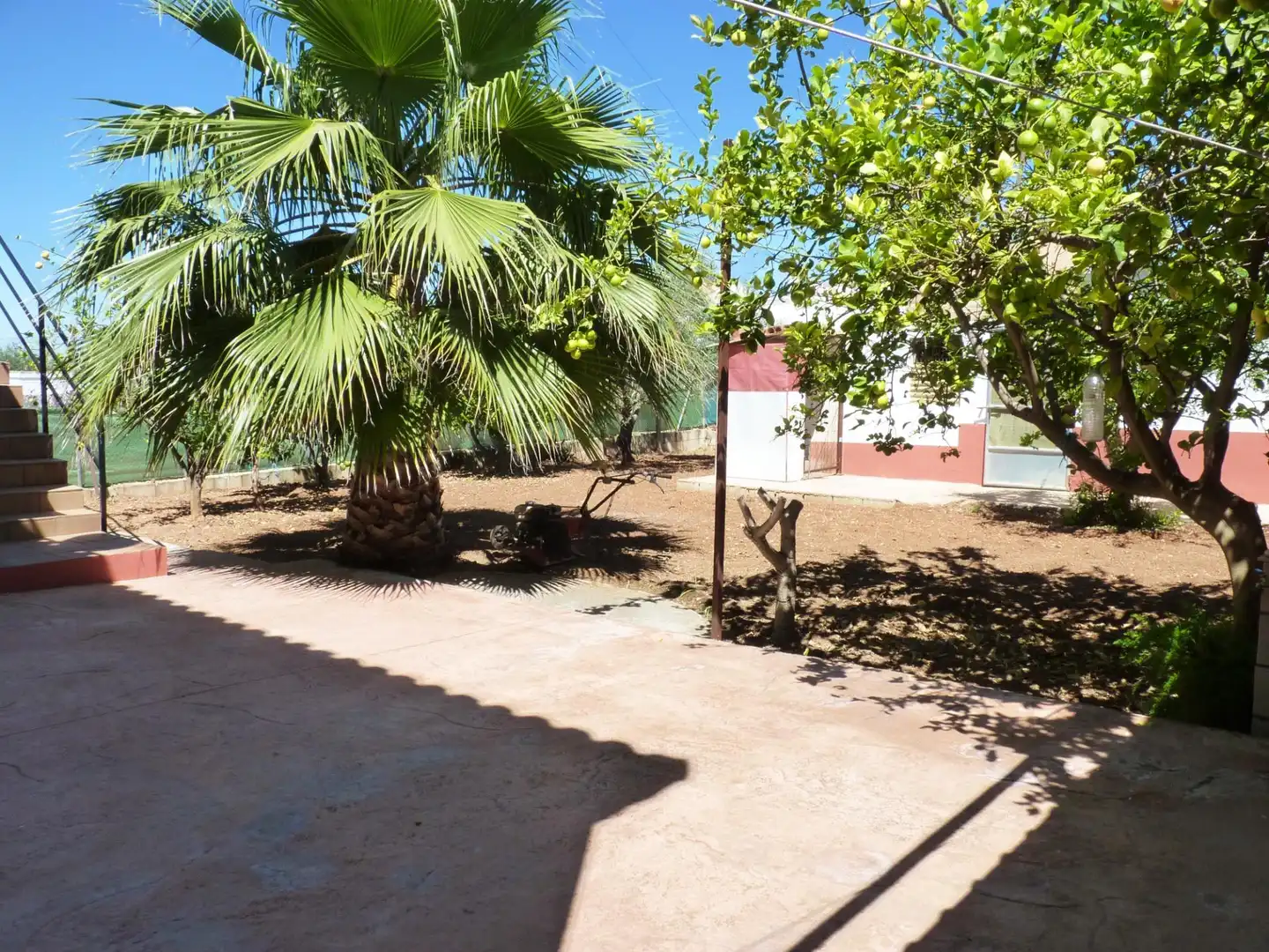 Garden of Houses for sale in Montellano  with Air Conditioner, Heating and Private garden