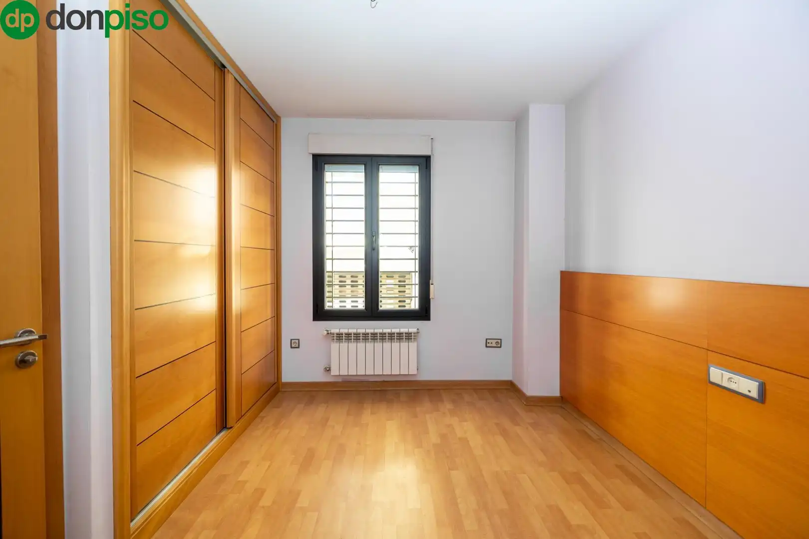 Bedroom of Houses for sale in Granada  with Air Conditioner, Heating and Terrace