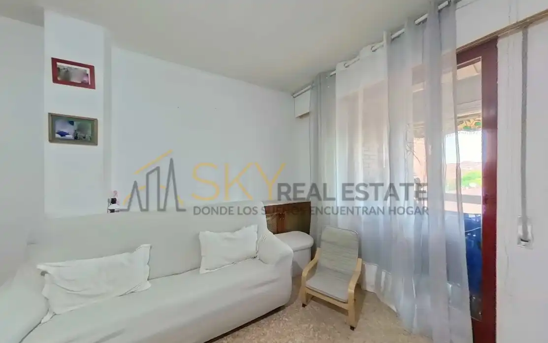 Habitación de Piso en venta en Madrid con Terraza