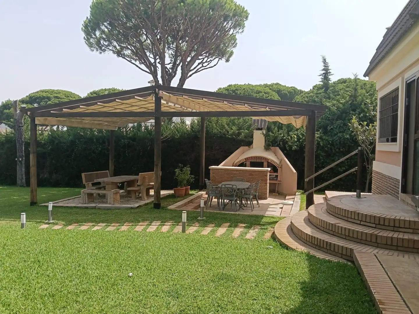 Terrassa de Casa o xalet en venda en Conil de la Frontera amb Aire condicionat, Jardí privat i Terrassa