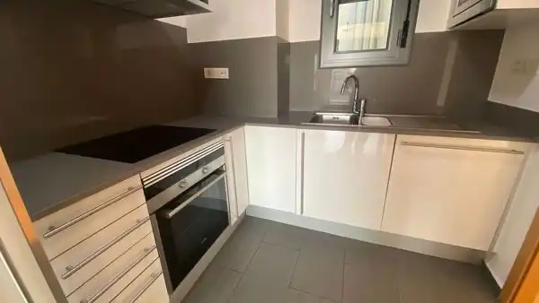 Cocina de Piso de alquiler en Sant Joan Despí con Aire acondicionado, Calefacción y Parquet