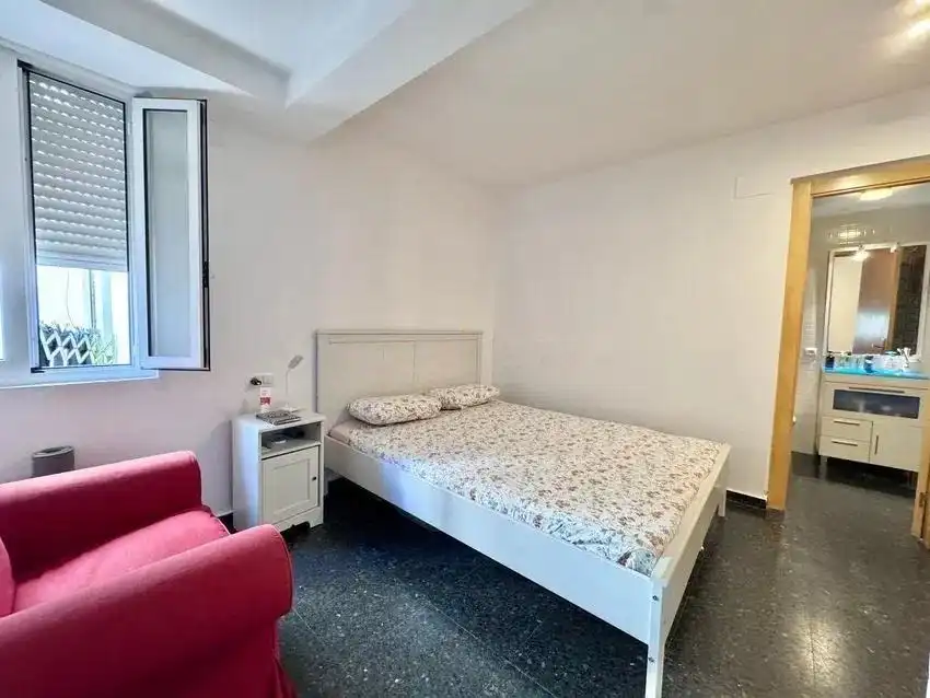Habitación de Piso en venta en Valencia con Aire acondicionado, Amueblado y Balcón