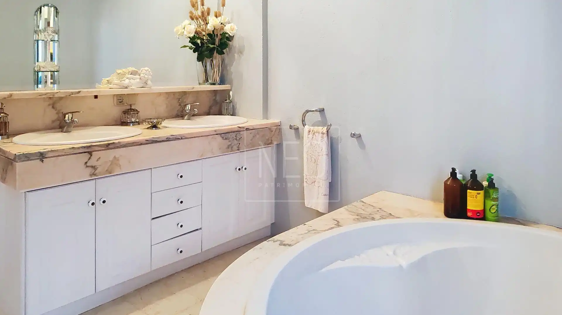 Bathroom of Attic for sale in Dénia  with Air Conditioner, Private garden and Terrace