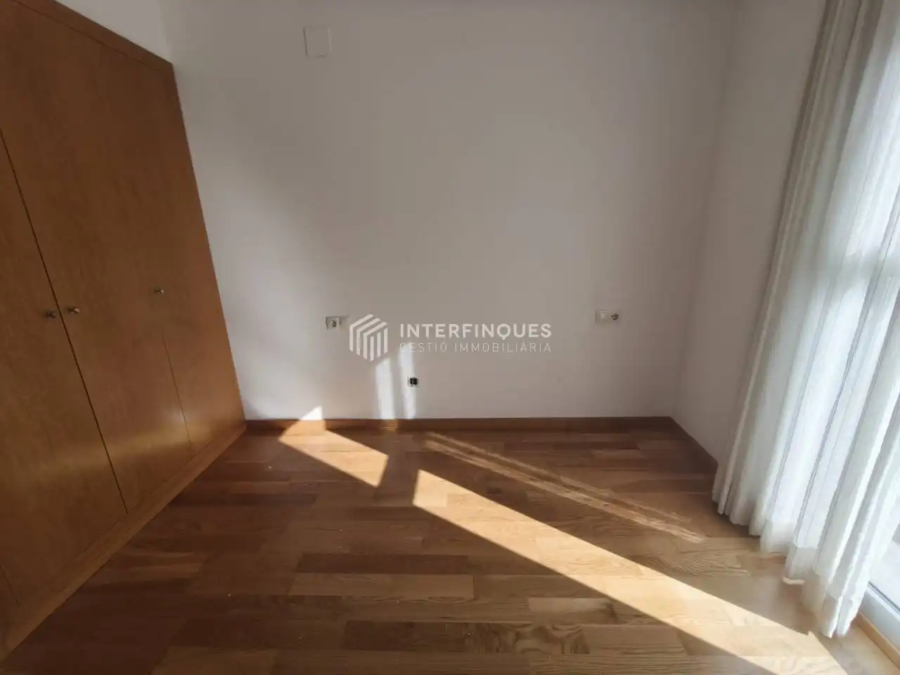 Bedroom of Duplexes for sale in Badalona  with Air Conditioner, Heating and Parquet flooring