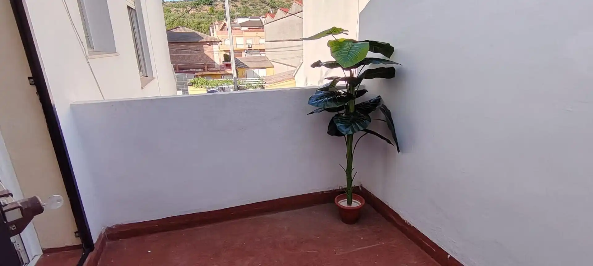 Balcony of Houses for sale in Navarrés