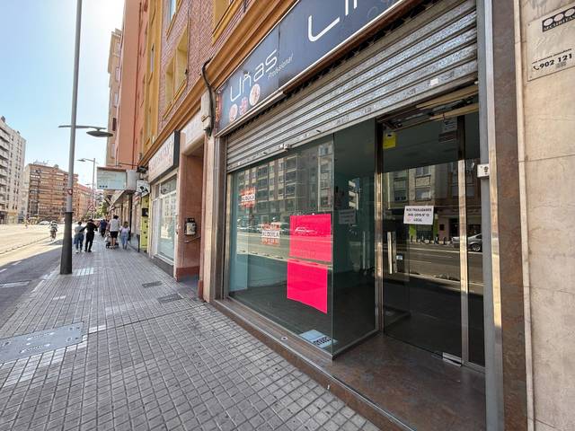 Local comercial en Alquiler en Avenida GOYA en Ruiseñores
