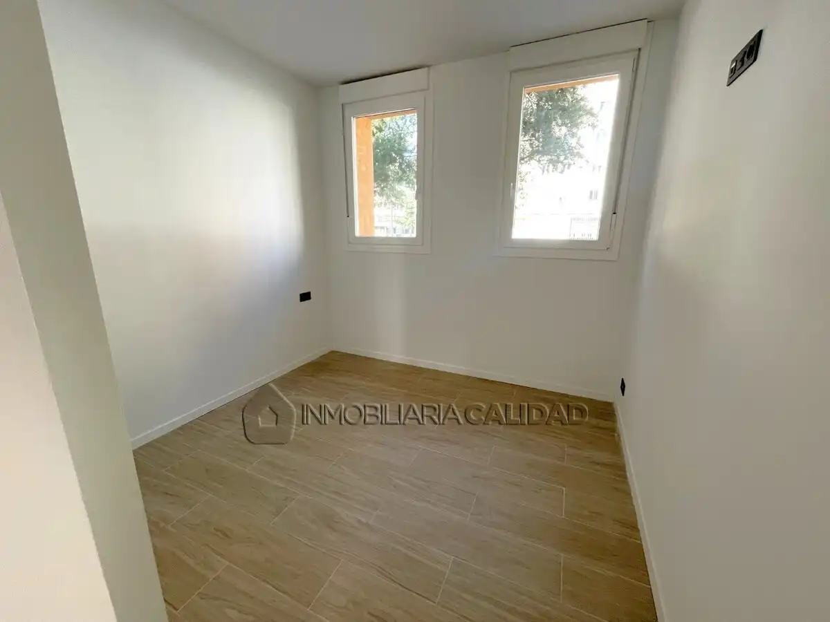 Bedroom of Flat for rent in Burgos  with Heating and Furnished