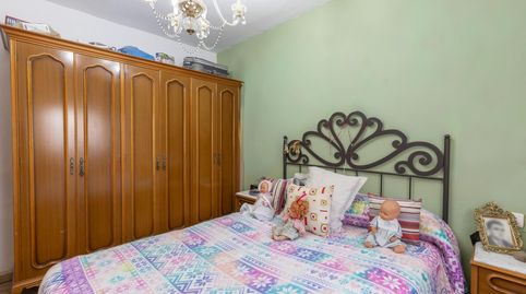 Foto 5 de Piso en venta en Calle Santa Adela, 10, Barrio de Zaidín, Granada Capital