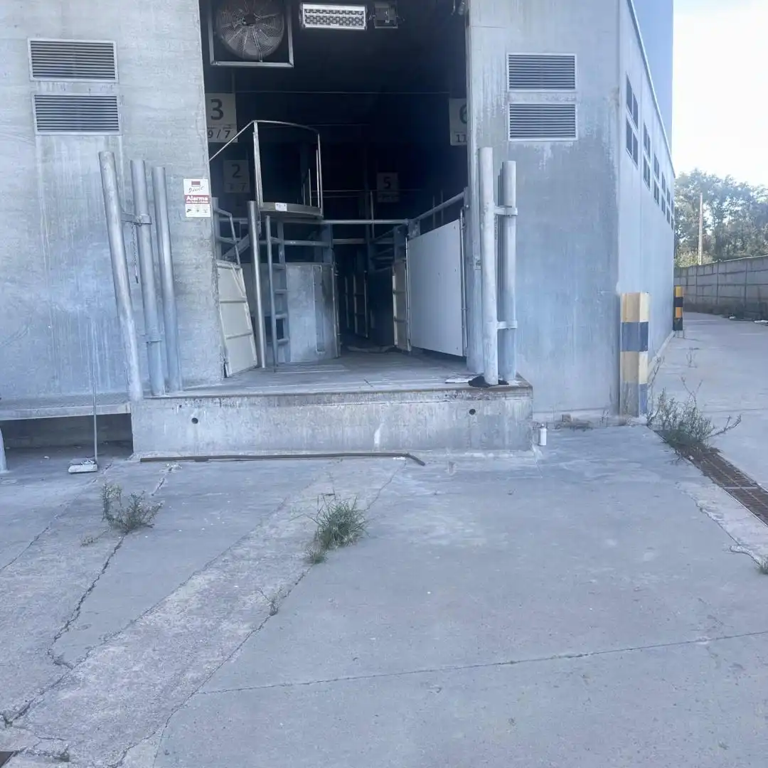 Vista exterior de Nave industrial en venta en Cornellà del Terri