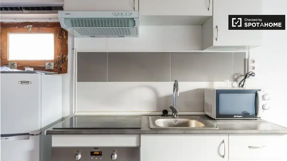 Flat with terrace to rent in Ciutat Vella, imagen 7