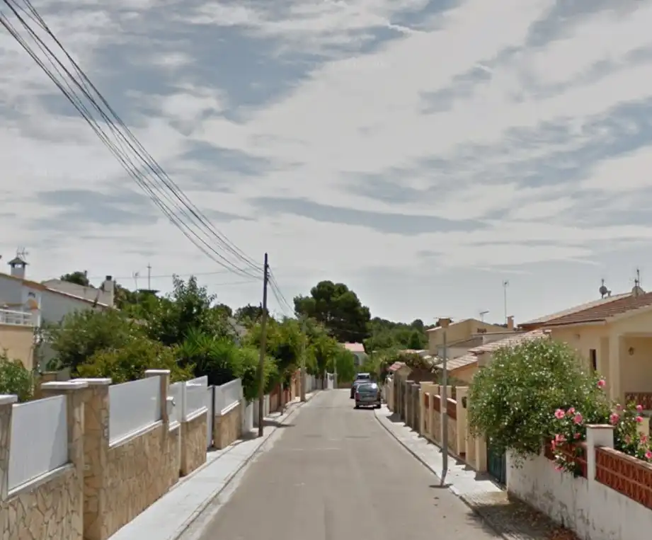 Semi-detached house with pool for sale in Figuera