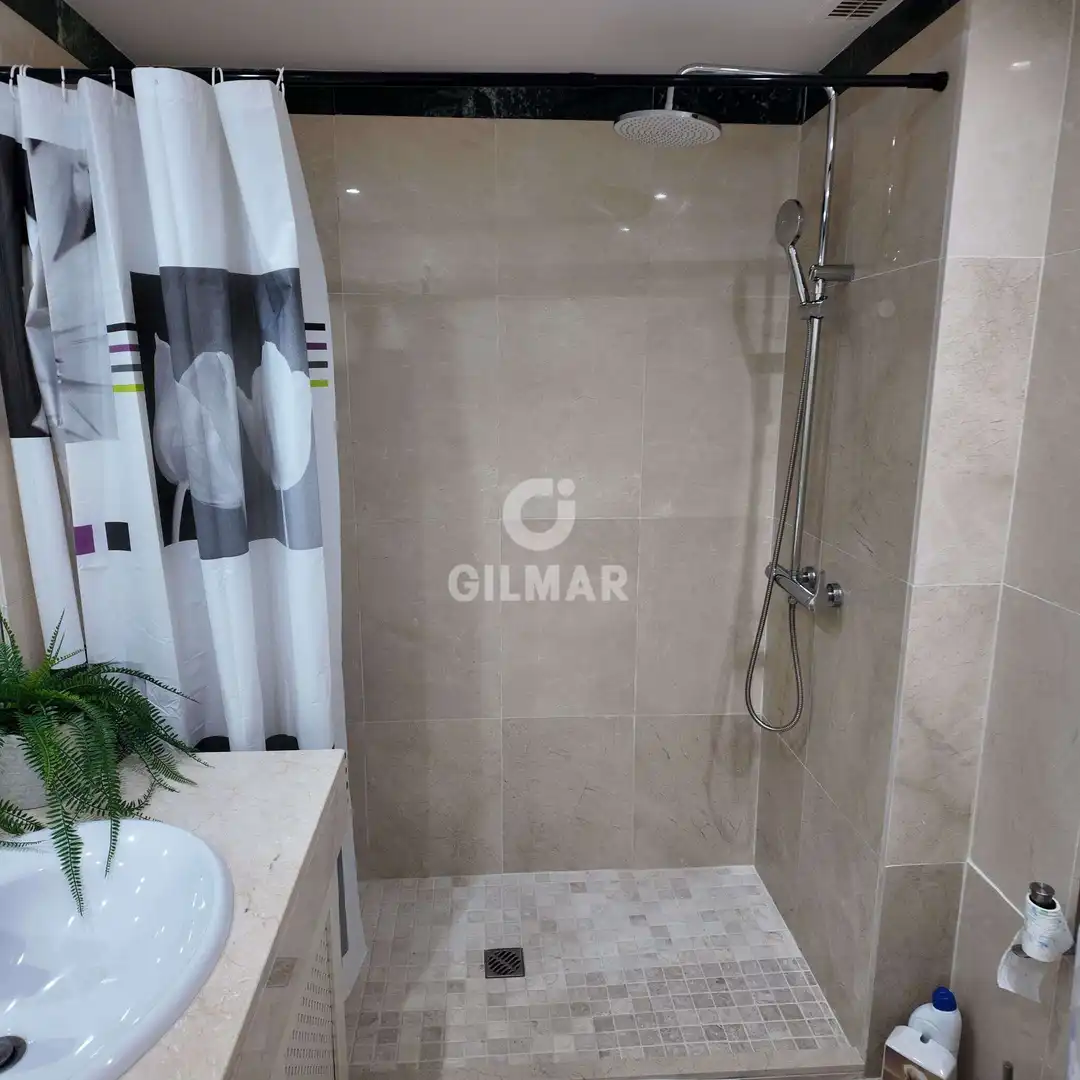 Baño de Dúplex en venta en Sotogrande con Calefacción, Trastero y Piscina