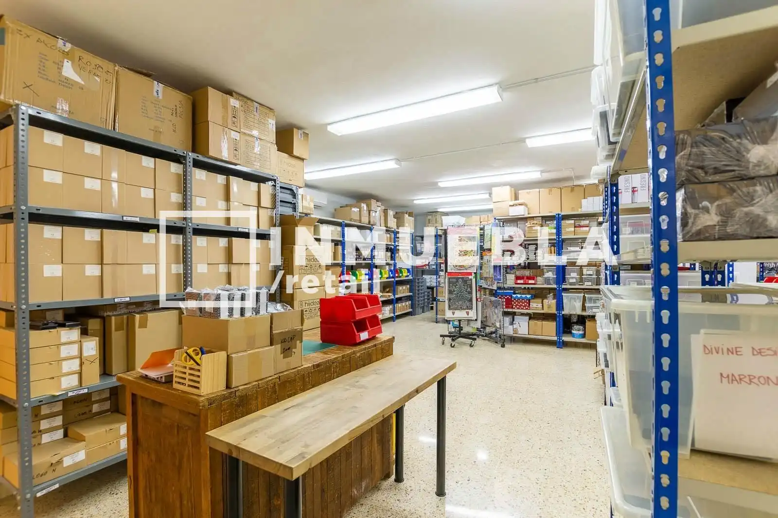 Local en venta en Barcelona con Aire acondicionado, Terraza y Alarma