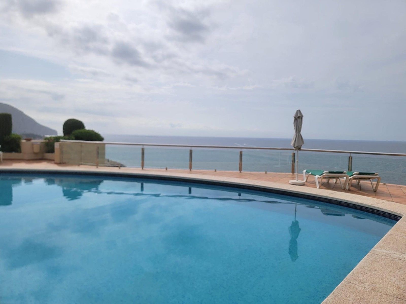 Swimming pool of Single-family semi-detached for sale in Altea  with Air Conditioner, Terrace and Storage room