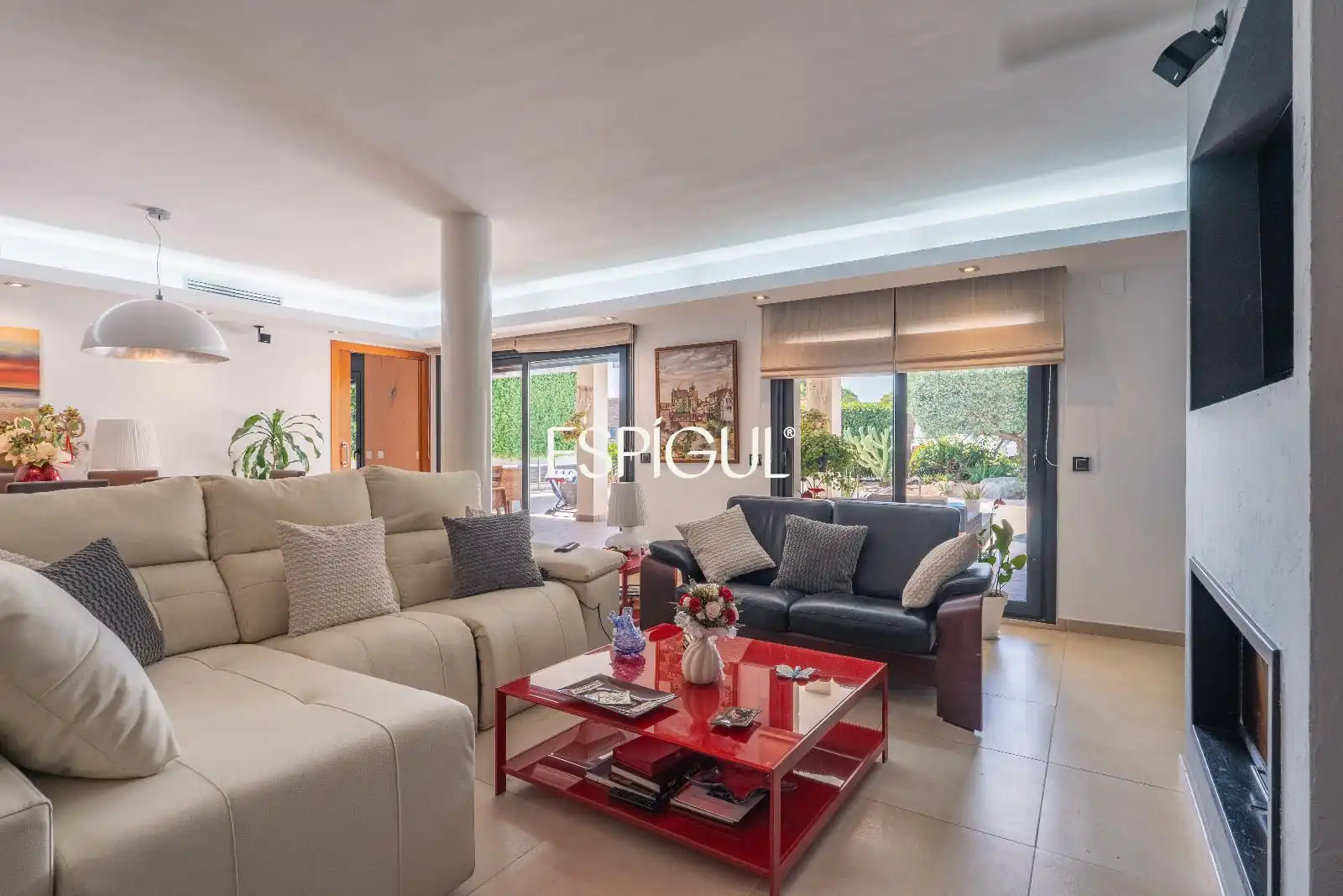 Sala d'estar de Casa o xalet en venda en Roses amb Aire condicionat, Calefacció i Terrassa