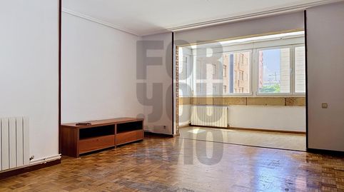 Foto 3 de Piso en venta en Avenida Pio XII, Gran Via, Logroño