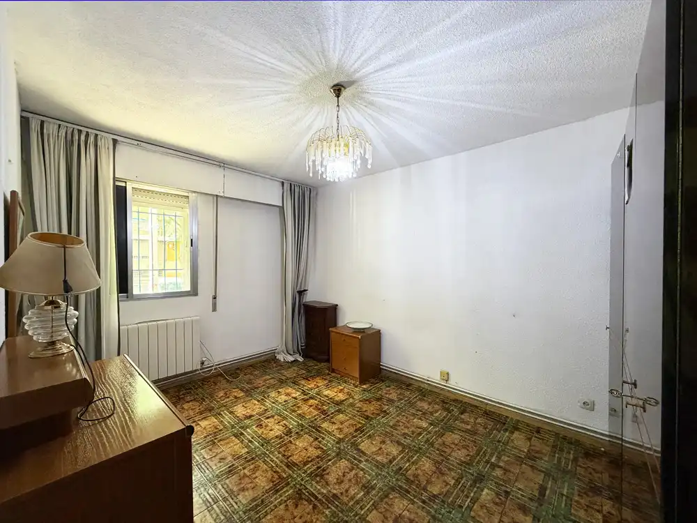Habitación de Planta baja en venta en Pinto con Calefacción