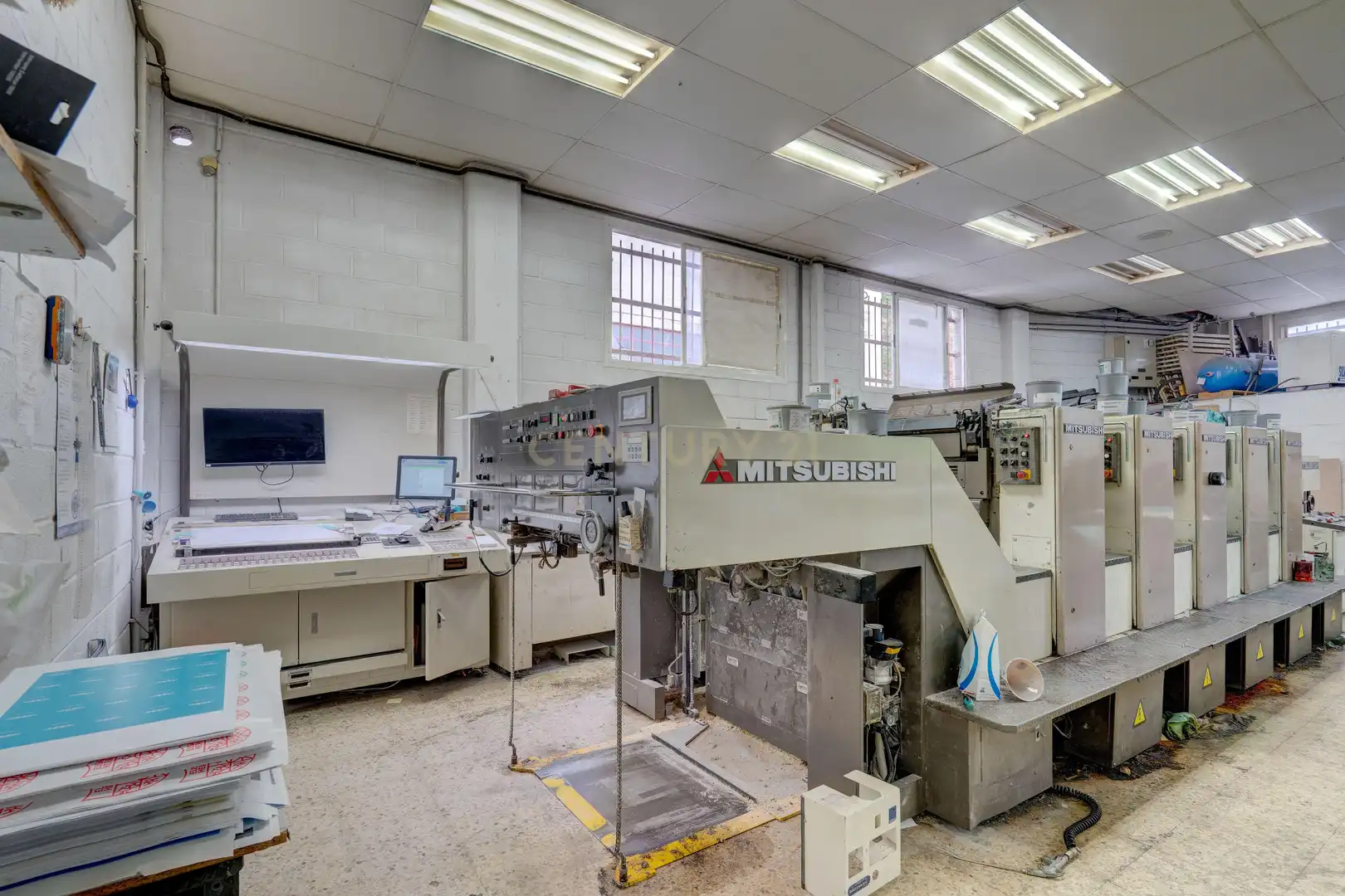 Fabrikhallen zum Verkauf in Donostia - San Sebastián 