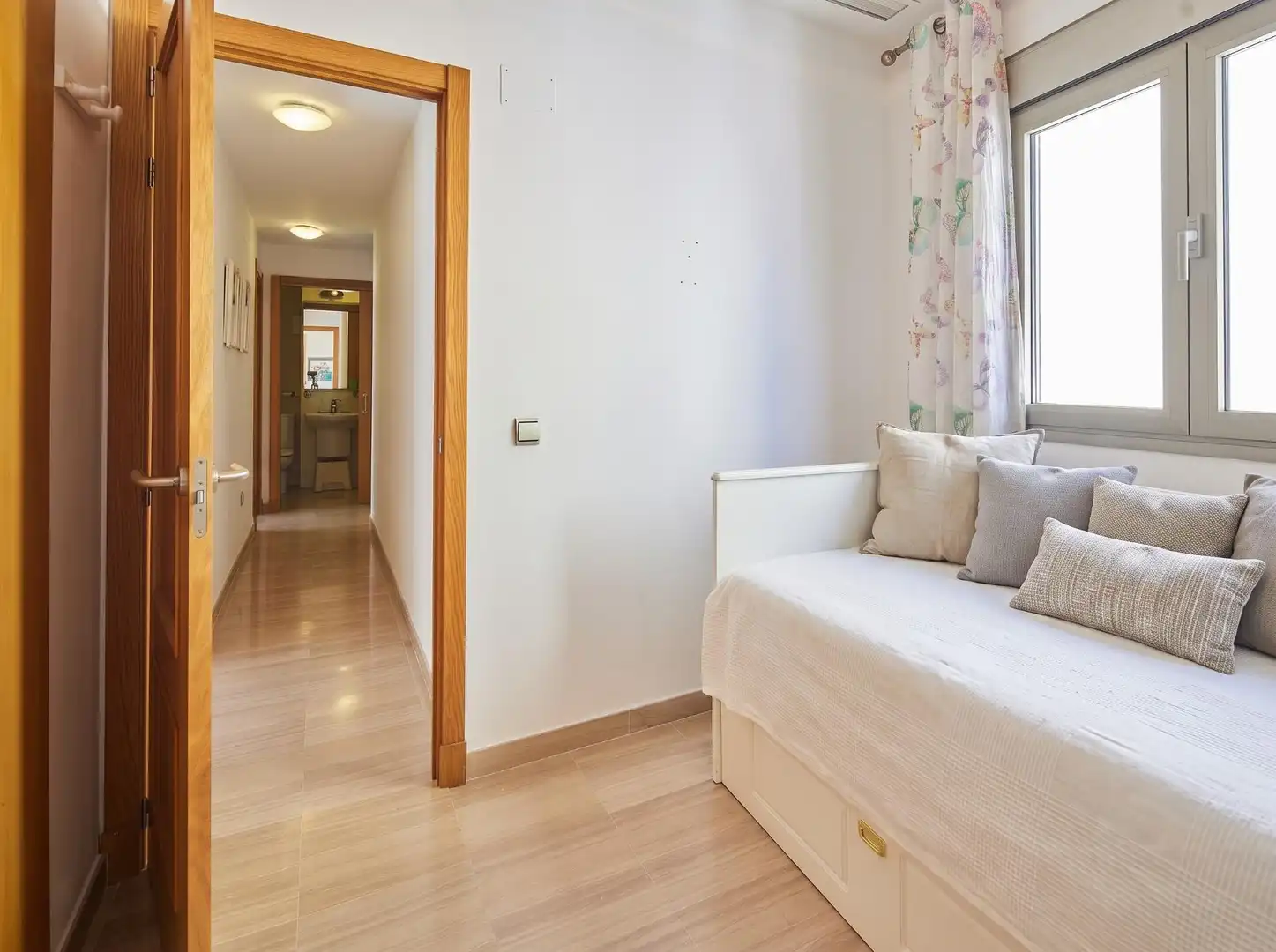 Dormitori de Àtic en venda en Cádiz amb Aire condicionat, Terrassa i Traster