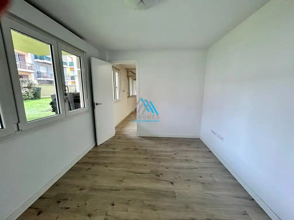 Schlafzimmer von Wohnung zum Verkauf in Santa Cristina d'Aro mit Heizung und Terrasse