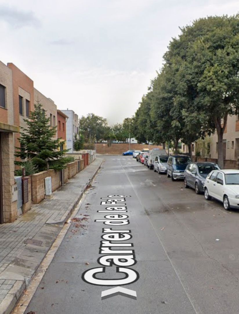 Exterior view of Single-family semi-detached for sale in Vilanova i la Geltrú