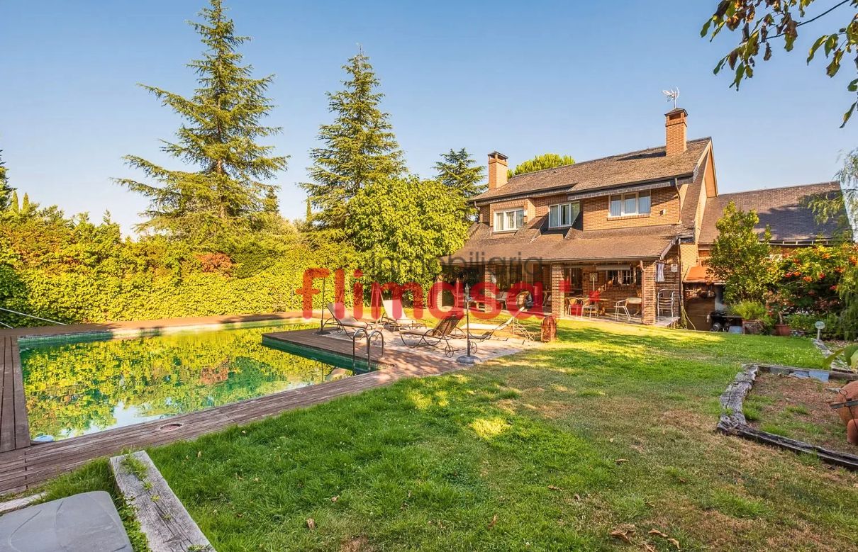 Jardín de Casa o chalet en venta en Villaviciosa de Odón con Aire acondicionado, Calefacción y Jardín privado