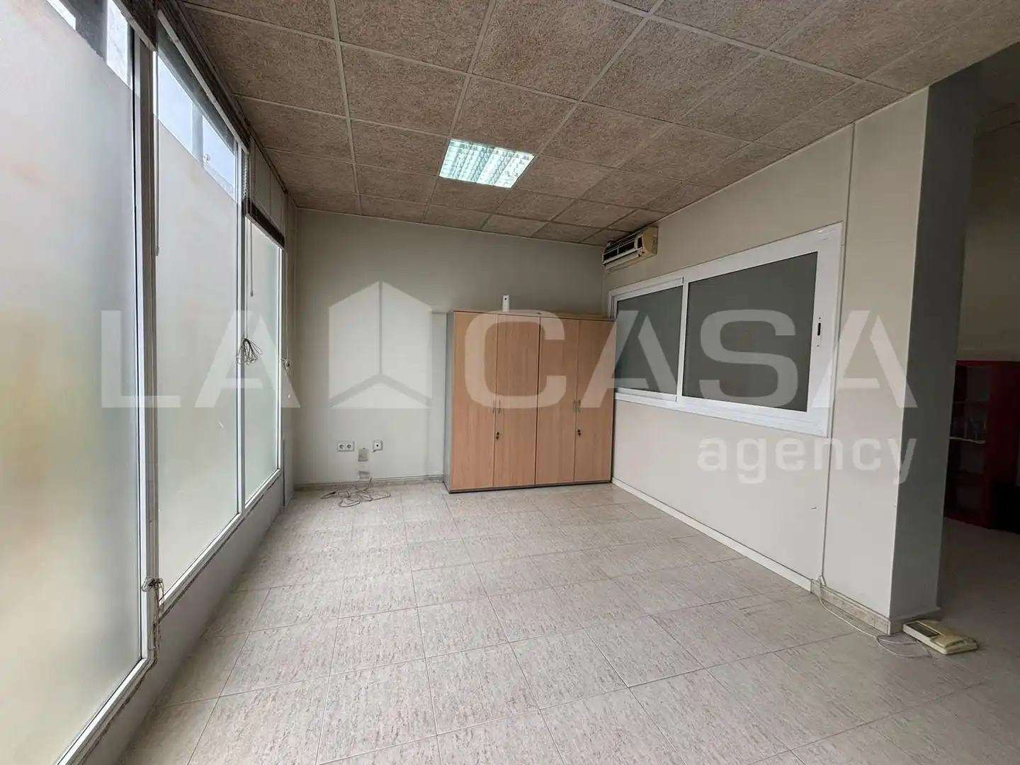 Local comercial en alquiler en Font Verda, imagen 4