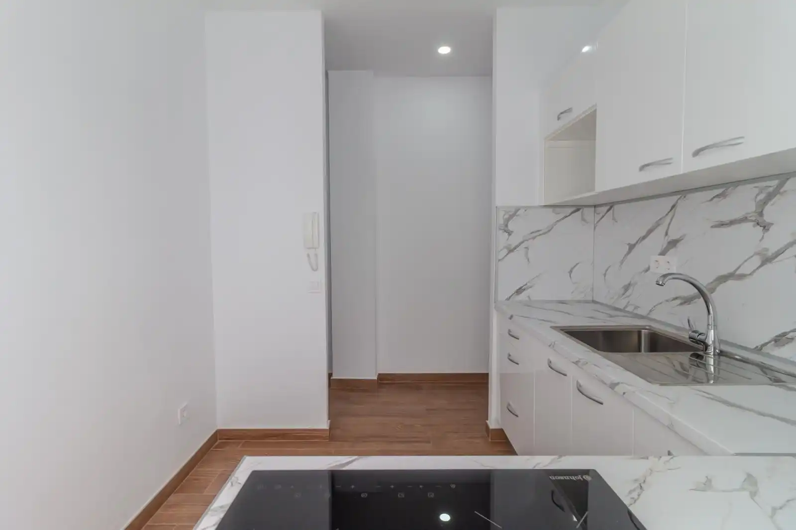 Cocina de Piso en venta en Las Palmas de Gran Canaria con Balcón
