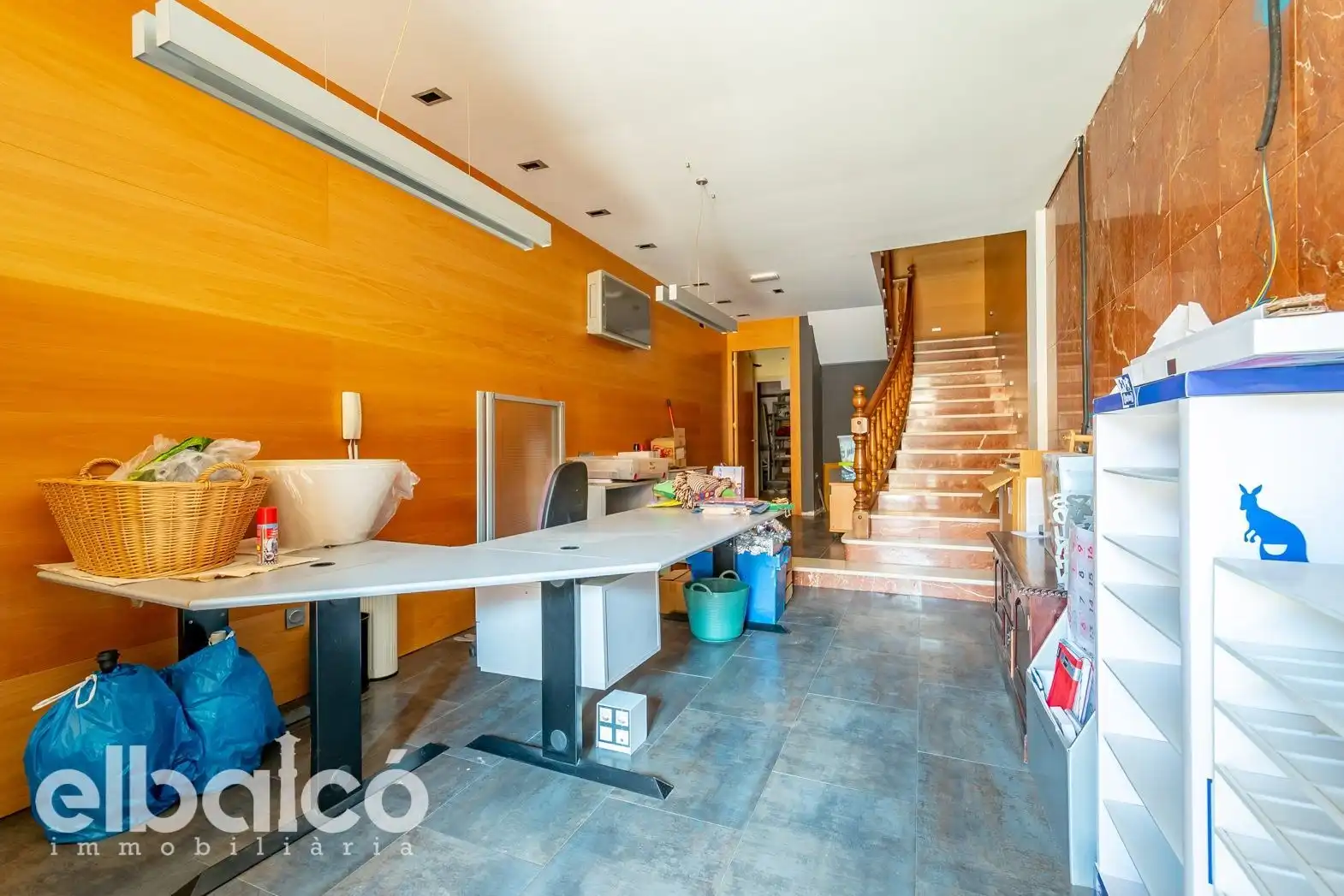 Büro zum Verkauf in Cambrils mit Klimaanlage, Heizung und Terrasse