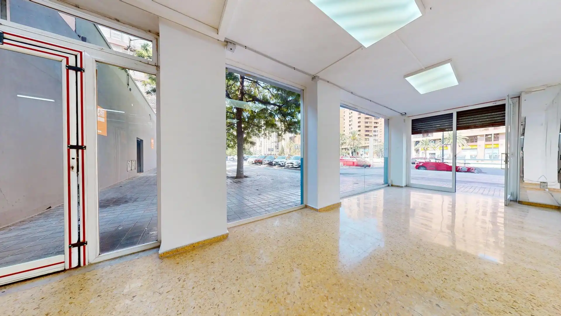 Local de alquiler en Valencia