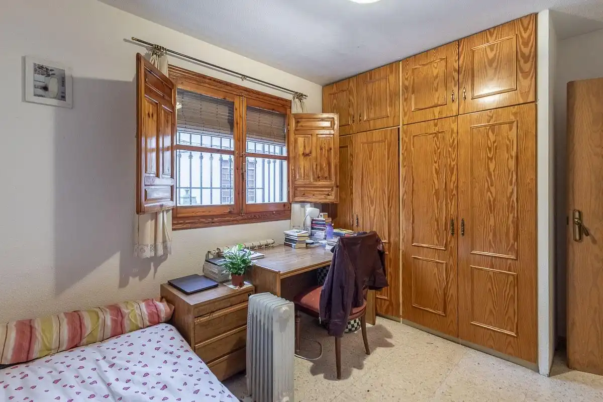 Dormitori de Casa o xalet en venda en Granada amb Aire condicionat i Terrassa