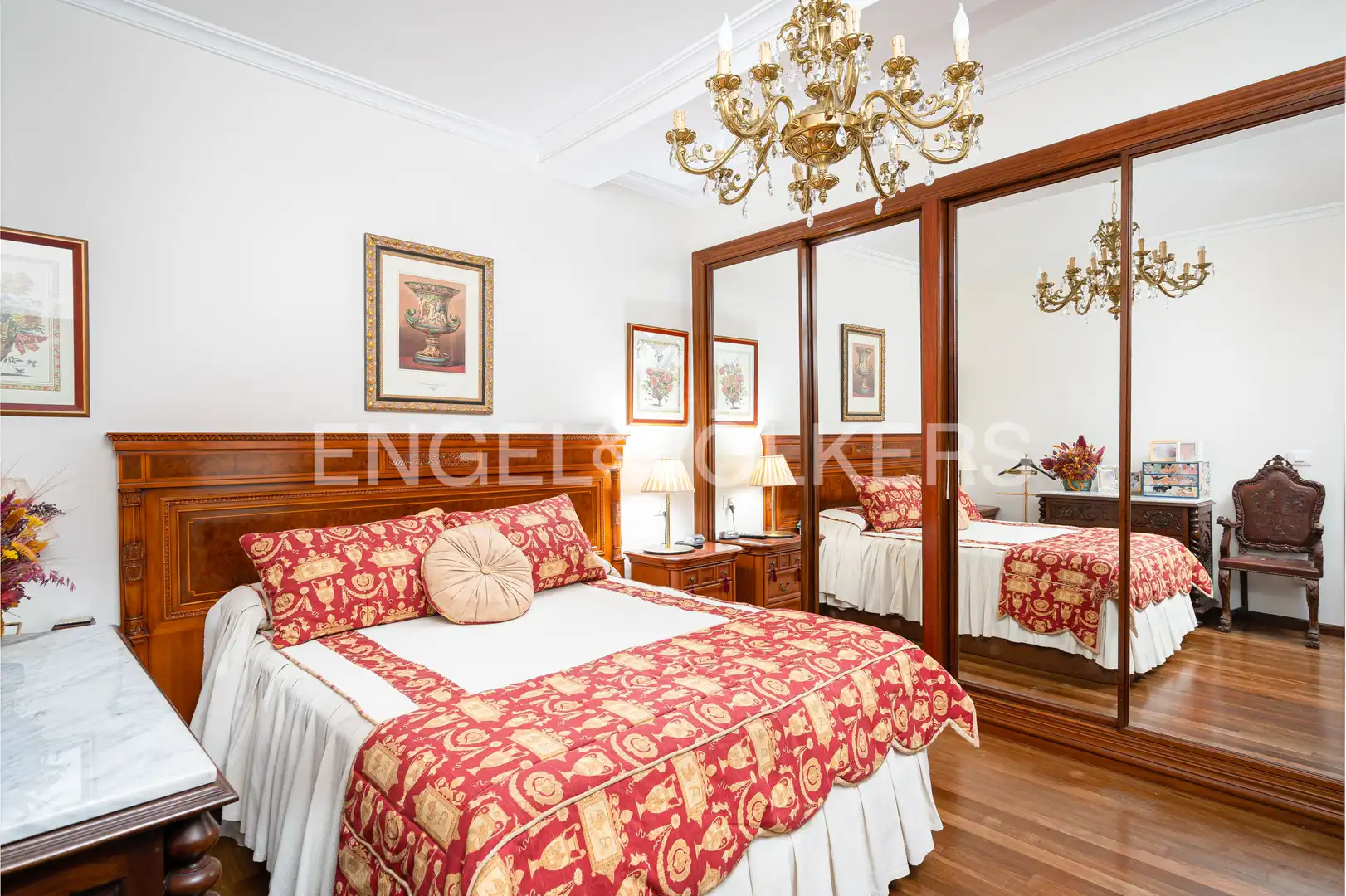 Habitación de Casa o chalet en venta en Gijón  con Calefacción, Trastero y Piscina
