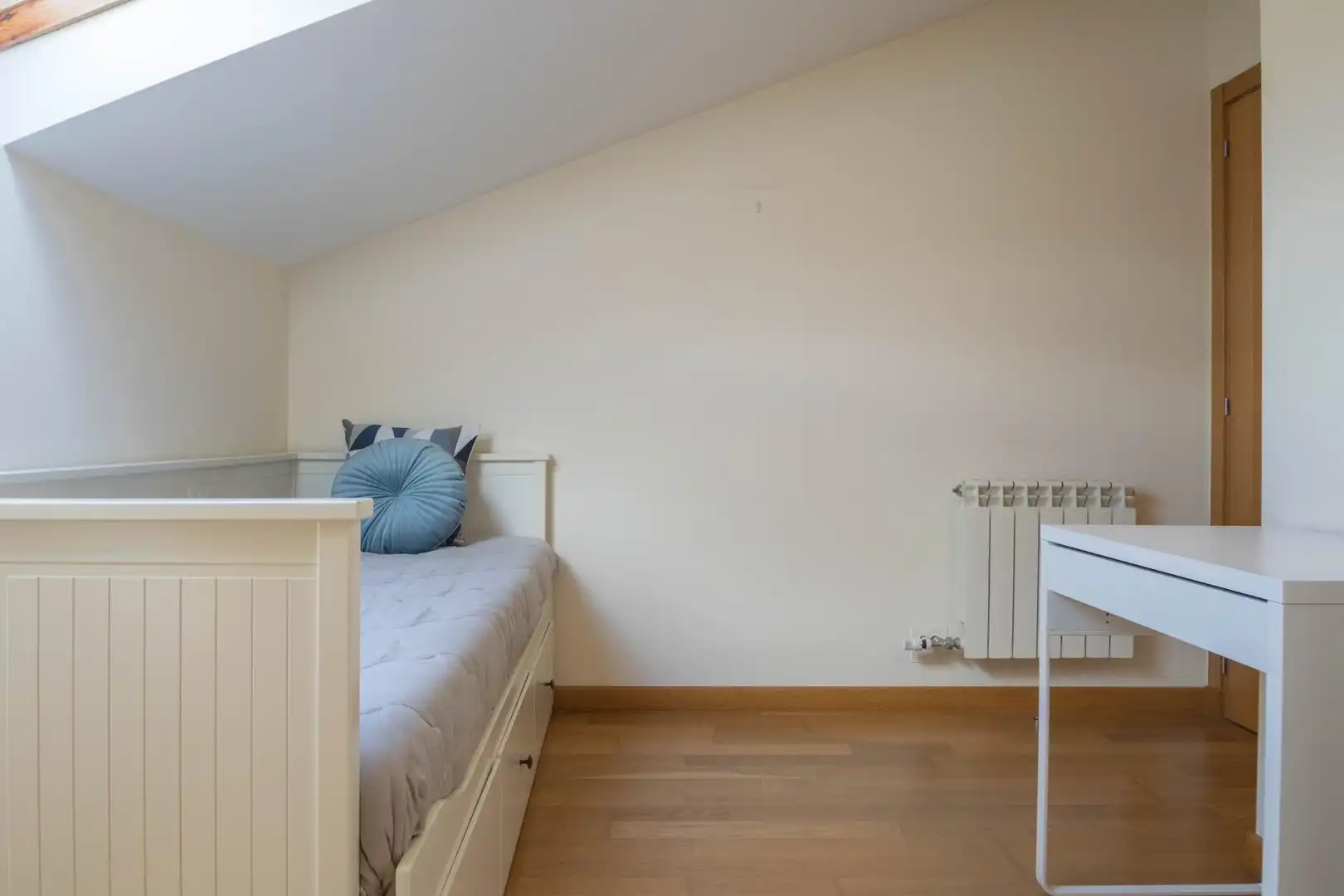 Habitación de Piso en venta en Cambre  con Calefacción y Trastero