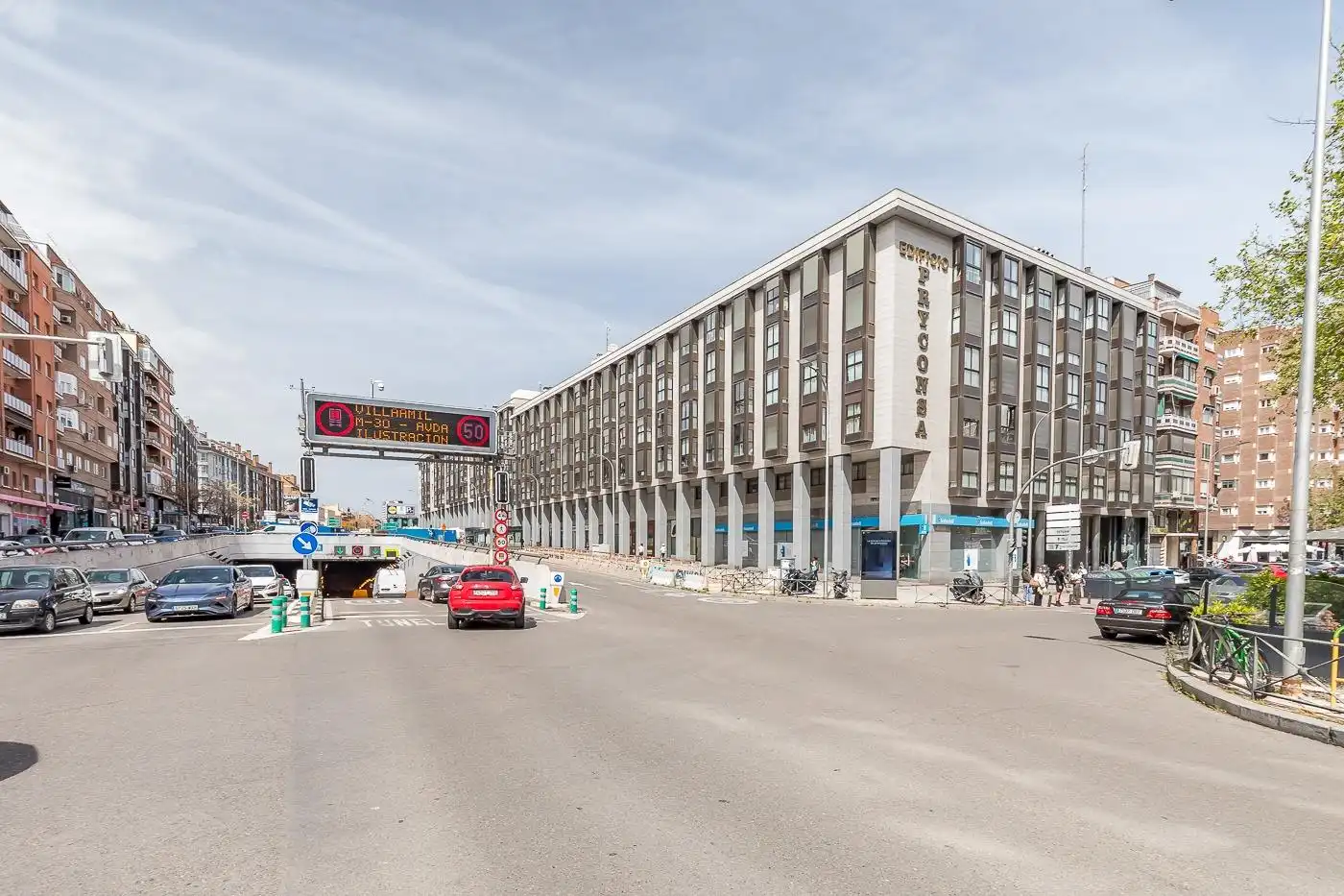 Vista exterior de Piso en venta en Madrid con Aire acondicionado y Parquet