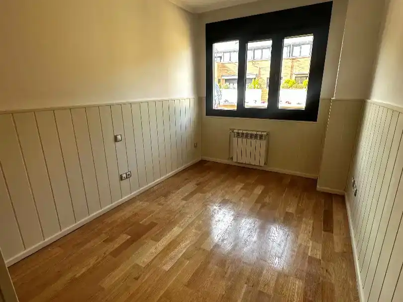 Dormitori de Pis en venda en Las Rozas de Madrid amb Aire condicionat, Parquet i Traster