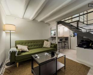 Study to share in Sant Pere, Sta. Caterina i la Ribera
