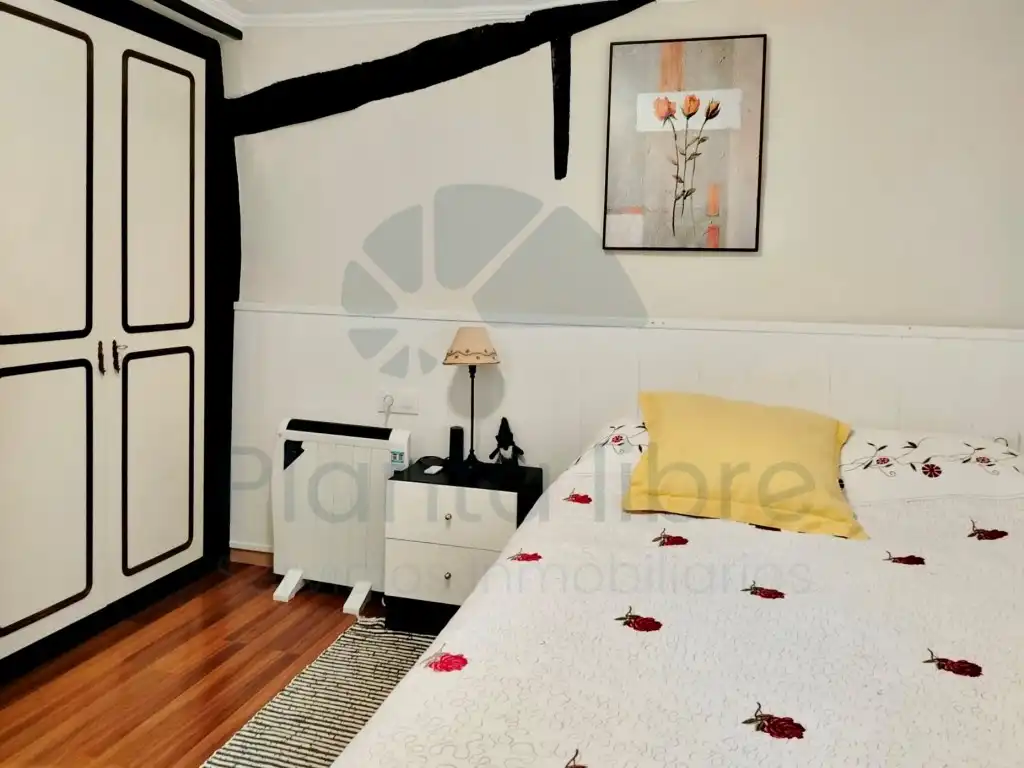 Habitación de Casa adosada en venta en Fuenmayor con Terraza, Amueblado y Balcón