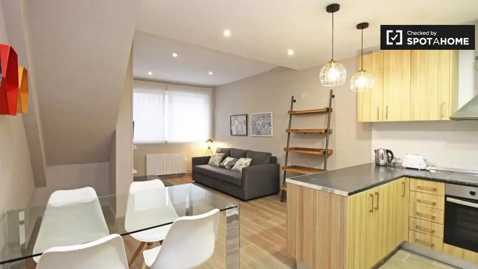 Appartamento in affitto a Sant Andreu, imagen 2